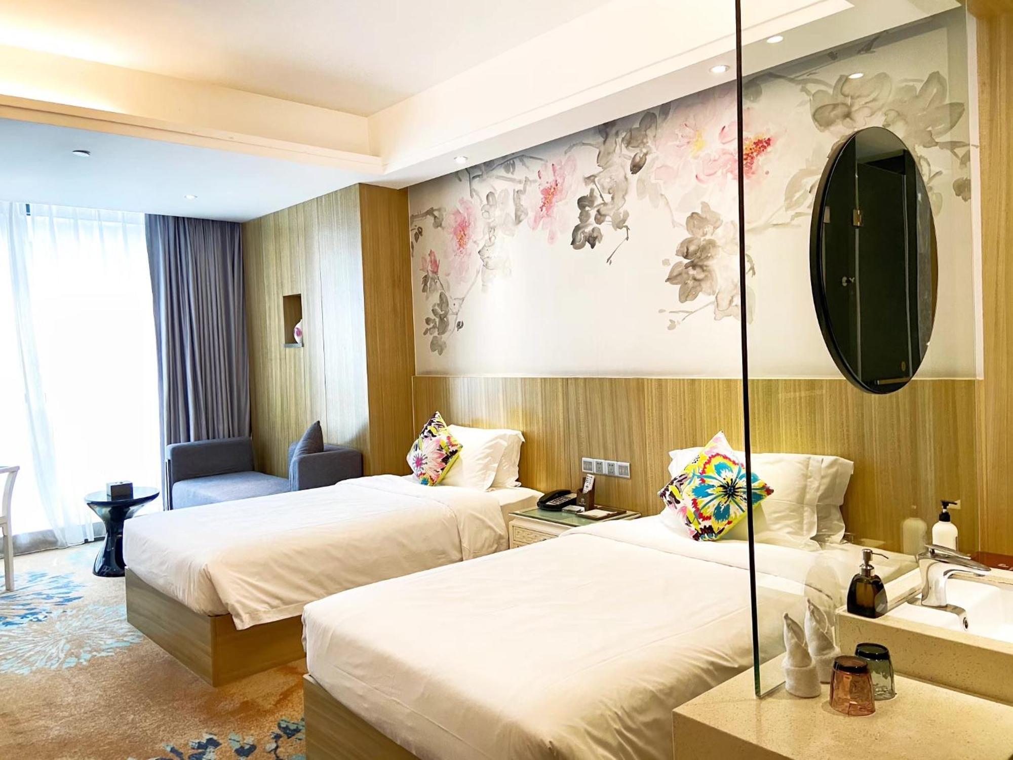โรงแรม Paco Tаojin Metro - Free Shuttle Bus For Centen Fair 4*